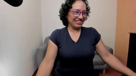 Snapshot of scarlett_sax chatting on 06-09-26, 10:10 Scarlett sax online show from 06-09-26, 10:10
