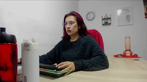 Snapshot of scarlett_sen chatting on 02-21-25, 12:28 Mistress Scarlett online show from 02-21-25, 12:28