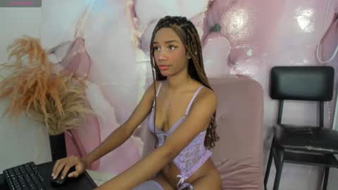 Snapshot of scarlett_star01 chatting on 10-20-25, 02:06 scarlett_star01 online show from 10-20-25, 02:06