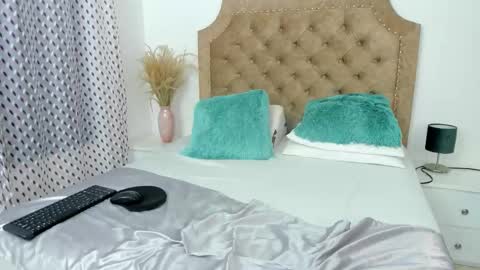 Snapshot of scarlett_star01 chatting on 03-16-26, 02:32 scarlett_star01 online show from 03-16-26, 02:32