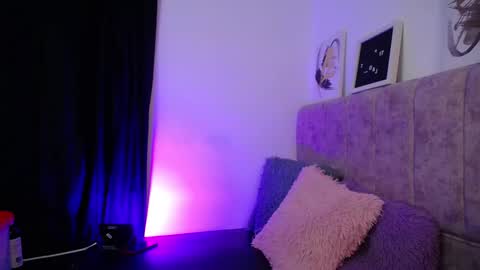 Sara online show from 01-28-25, 03:15
