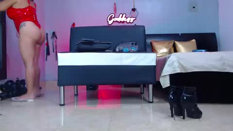 Marisol  online show from 01-02-25, 02:24