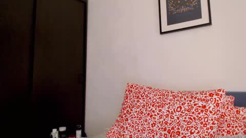 Scarlett online show from 01-09-26, 01:47