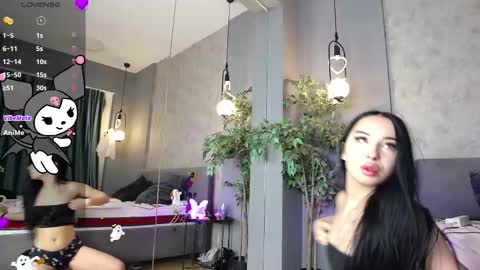 scarlettjakobs online show from 10-25-25, 05:48