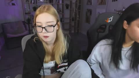 Snapshot of scarlettmurr chatting on 10-13-25, 04:56 scarlettmurr online show from 10-13-25, 04:56