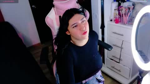 chloe online show from 02-12-26, 04:29