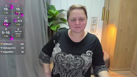 Snapshot of scarlettsoft chatting on 12-05-24, 12:00 Scarlett online show from 12-05-24, 12:00