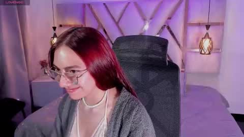 Snapshot of scarlettvg chatting on 12-14-25, 05:02 scarlett online show from 12-14-25, 05:02