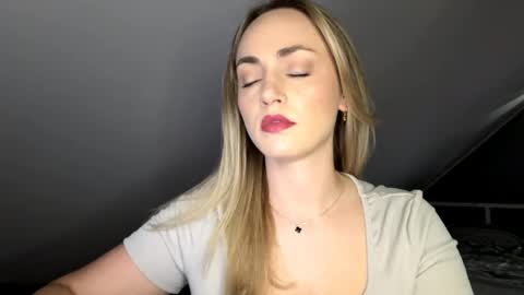 ScarlettxBlonde online show from 05-22-26, 08:42