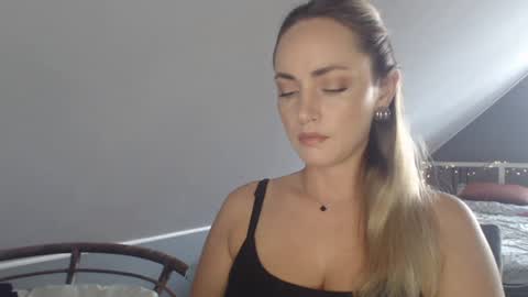Snapshot of scarlettxblonde chatting on 06-29-26, 06:19 ScarlettxBlonde online show from 06-29-26, 06:19