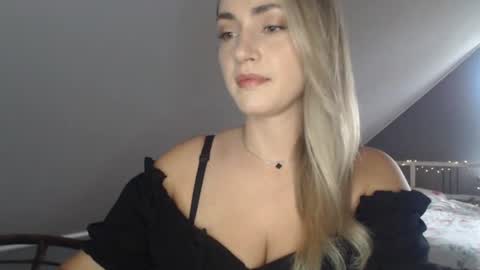 Snapshot of scarlettxblonde chatting on 07-07-26, 06:27 ScarlettxBlonde online show from 07-07-26, 06:27