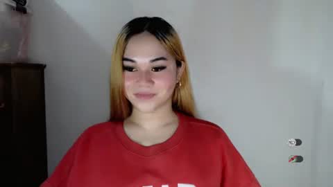 Snapshot of scarletvamp chatting on 11-06-25, 02:12 scarletvamp online show from 11-06-25, 02:12