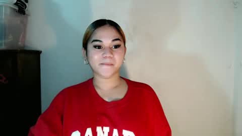 Snapshot of scarletvamp chatting on 11-16-25, 02:50 scarletvamp online show from 11-16-25, 02:50