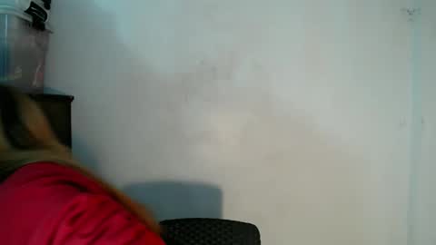 Snapshot of scarletvamp chatting on 11-19-25, 12:16 scarletvamp online show from 11-19-25, 12:16