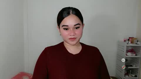 Snapshot of scarletvamp chatting on 05-10-26, 03:55 scarletvamp online show from 05-10-26, 03:55