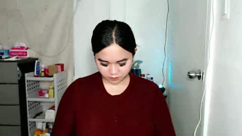 Snapshot of scarletvamp chatting on 05-26-26, 01:56 scarletvamp online show from 05-26-26, 01:56