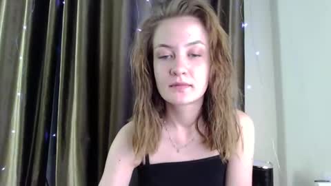 Elsa online show from 05-15-26, 03:41
