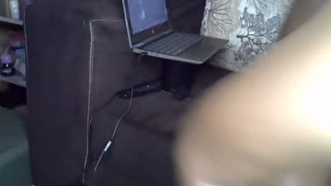 Snapshot of scentedaroma chatting on 07-08-26, 01:21 scentedaroma online show from 07-08-26, 01:21