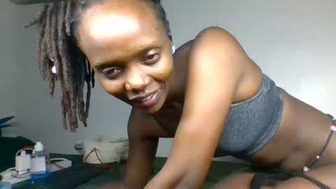 scentedfriction online show from 11-27-25, 05:37