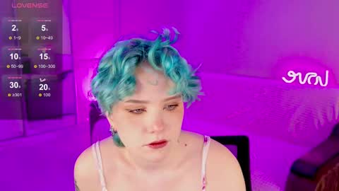 Snapshot of school_love chatting on 02-10-25, 01:01 Rina online show from 02-10-25, 01:01