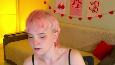 Snapshot of school_love chatting on 09-26-25, 12:42 Rina online show from 09-26-25, 12:42