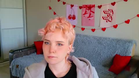 Snapshot of school_love chatting on 10-01-25, 11:05 Rina online show from 10-01-25, 11:05