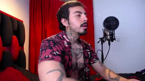 Snapshot of scockpion_ chatting on 05-17-26, 02:20 Alejandro help me to reach 200 thumps up online show from 05-17-26, 02:20