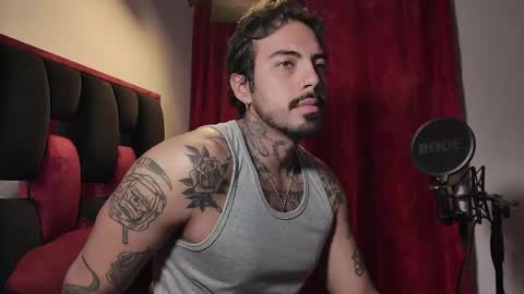 Snapshot of scockpion_ chatting on 05-26-26, 04:52 Alejandro help me to reach 200 thumps up online show from 05-26-26, 04:52