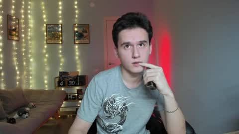 Snapshot of scooby_r chatting on 12-16-24, 02:16 Thomas brunette and Alex blond online show from 12-16-24, 02:16