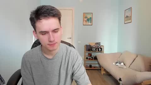 Snapshot of scooby_r chatting on 02-22-25, 08:50 Thomas brunette and Alex blond online show from 02-22-25, 08:50