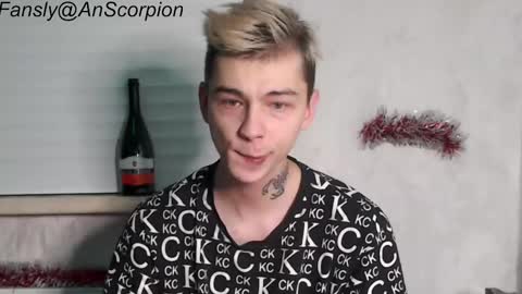 Snapshot of scorpion_250 chatting on 01-01-25, 05:44 Scorpion 250 online show from 01-01-25, 05:44