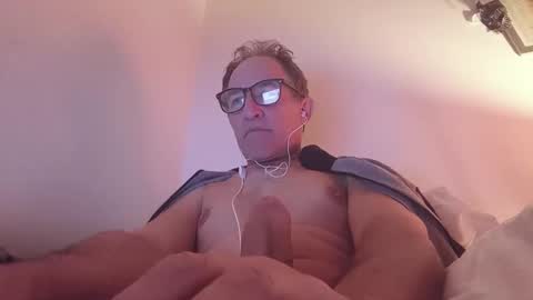 scotchwhieskie online show from 04-18-26, 10:54