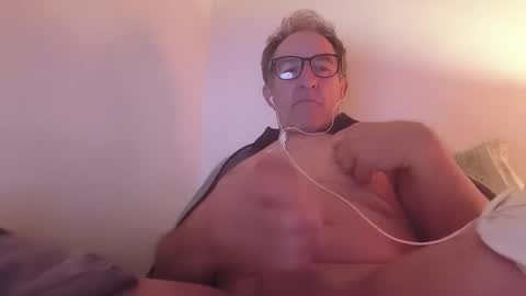 scotchwhieskie online show from 05-14-26, 11:00