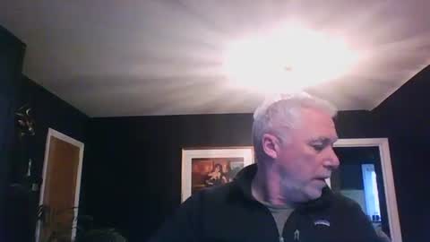 Snapshot of scoti55 chatting on 11-19-25, 11:10 scoti55 online show from 11-19-25, 11:10