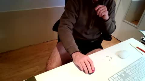 scotsmanx online show from 12-05-25, 07:43