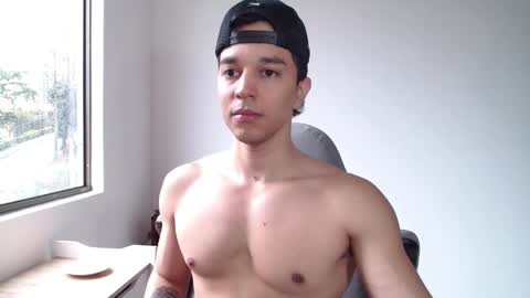 Snapshot of scott_brasher1 chatting on 02-17-25, 09:08 Twitter Scott brasher1 Instagram Camiloestuardo2 online show from 02-17-25, 09:08