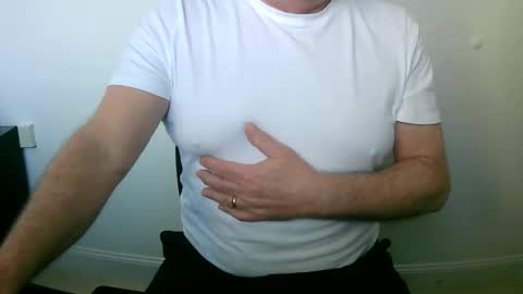 Snapshot of scotti30 chatting on 04-11-26, 12:20 Scott online show from 04-11-26, 12:20