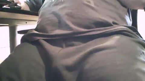 scottie813 online show from 04-12-26, 05:07