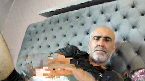 Snapshot of scottish79111 chatting on 07-18-26, 04:00 scottish79111 online show from 07-18-26, 04:00
