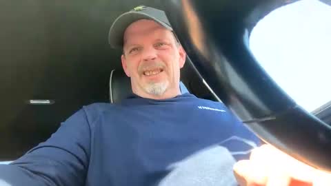 scottj603603 online show from 04-23-26, 05:04