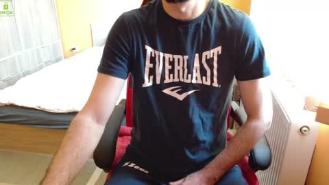 Snapshot of scotty_98 chatting on 02-16-25, 12:21 scotty_98 online show from 02-16-25, 12:21