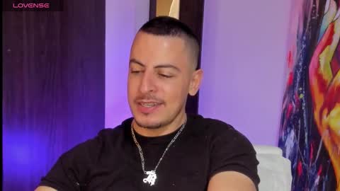 Snapshot of scotty_music chatting on 02-07-26, 03:32 Ricardo online show from 02-07-26, 03:32