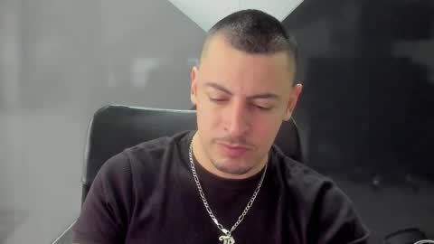 Snapshot of scotty_music chatting on 02-18-26, 12:34 Ricardo online show from 02-18-26, 12:34