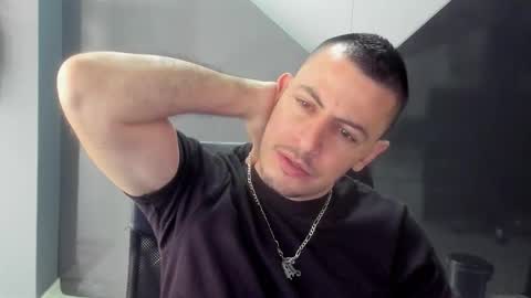 Snapshot of scotty_music chatting on 03-03-26, 01:39 Ricardo online show from 03-03-26, 01:39