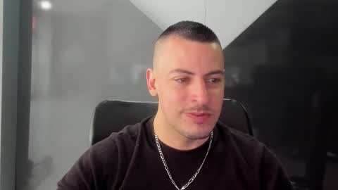 Snapshot of scotty_music chatting on 03-09-26, 02:54 Ricardo online show from 03-09-26, 02:54