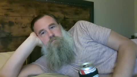 Snapshot of scottybobbit chatting on 06-14-26, 11:18 Scott online show from 06-14-26, 11:18