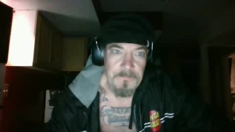 Snapshot of screwnutandbolte chatting on 12-15-25, 11:36 screwnutandbolte online show from 12-15-25, 11:36