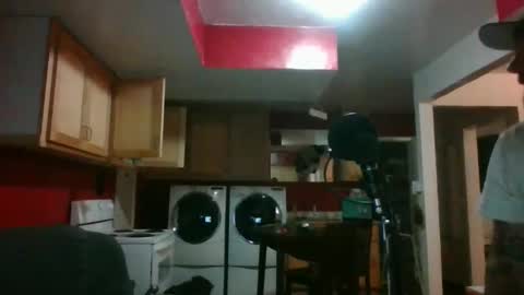 Snapshot of screwnutandbolte chatting on 12-16-25, 03:55 screwnutandbolte online show from 12-16-25, 03:55