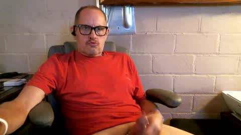 Snapshot of sdh69 chatting on 09-28-25, 07:08 eating pussy sucking dick online show from 09-28-25, 07:08