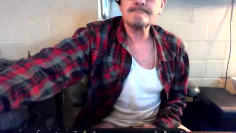 eating pussy  sucking dick online show from 01-31-26, 07:23